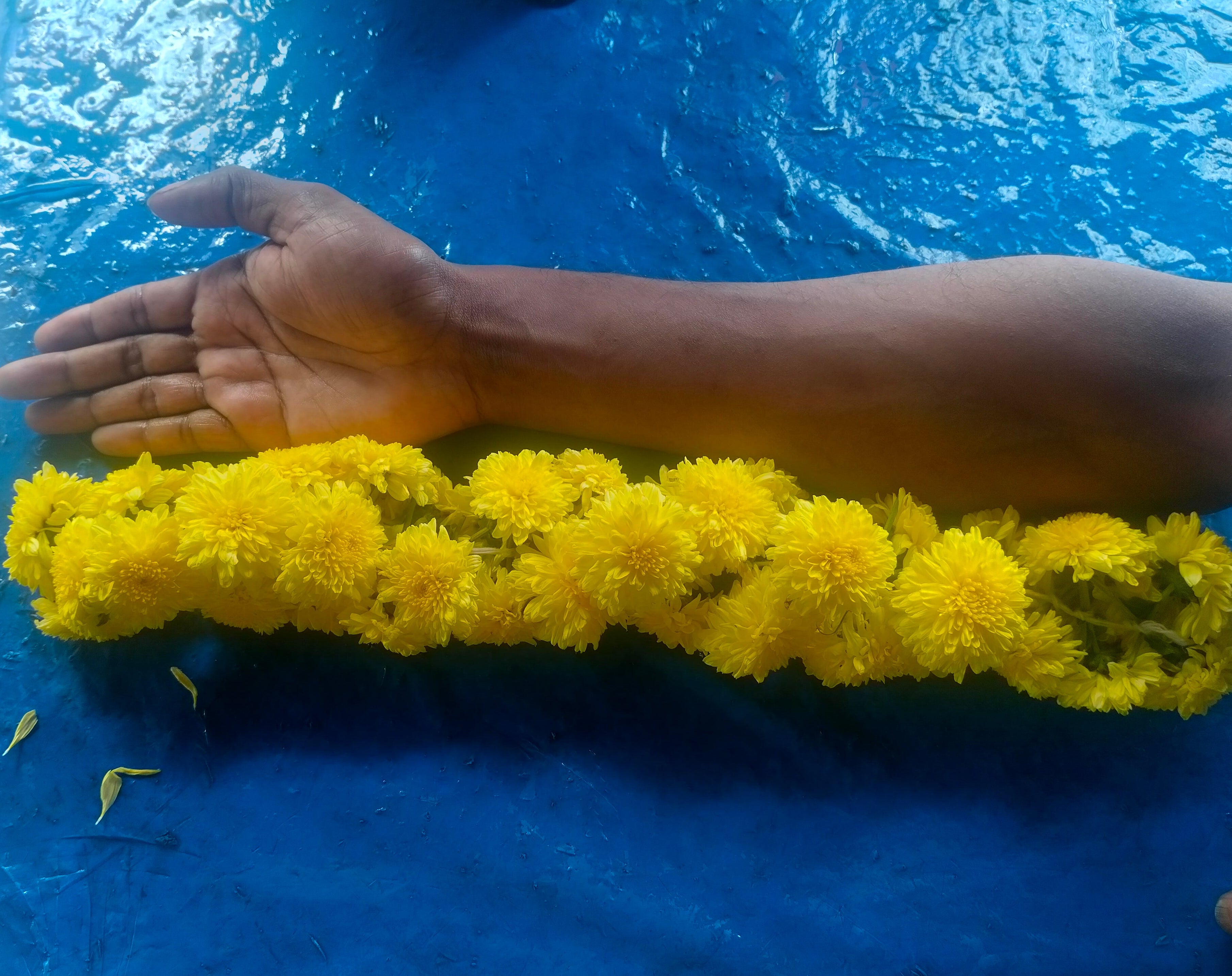 Samanthi poo kattiyathu( mulam)  one handed