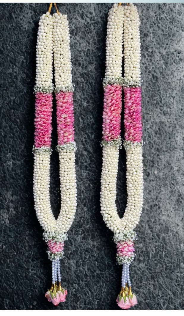 Nandivattam ( Mali) pink 🩷 gypsy ,rose petals malai 2 piece