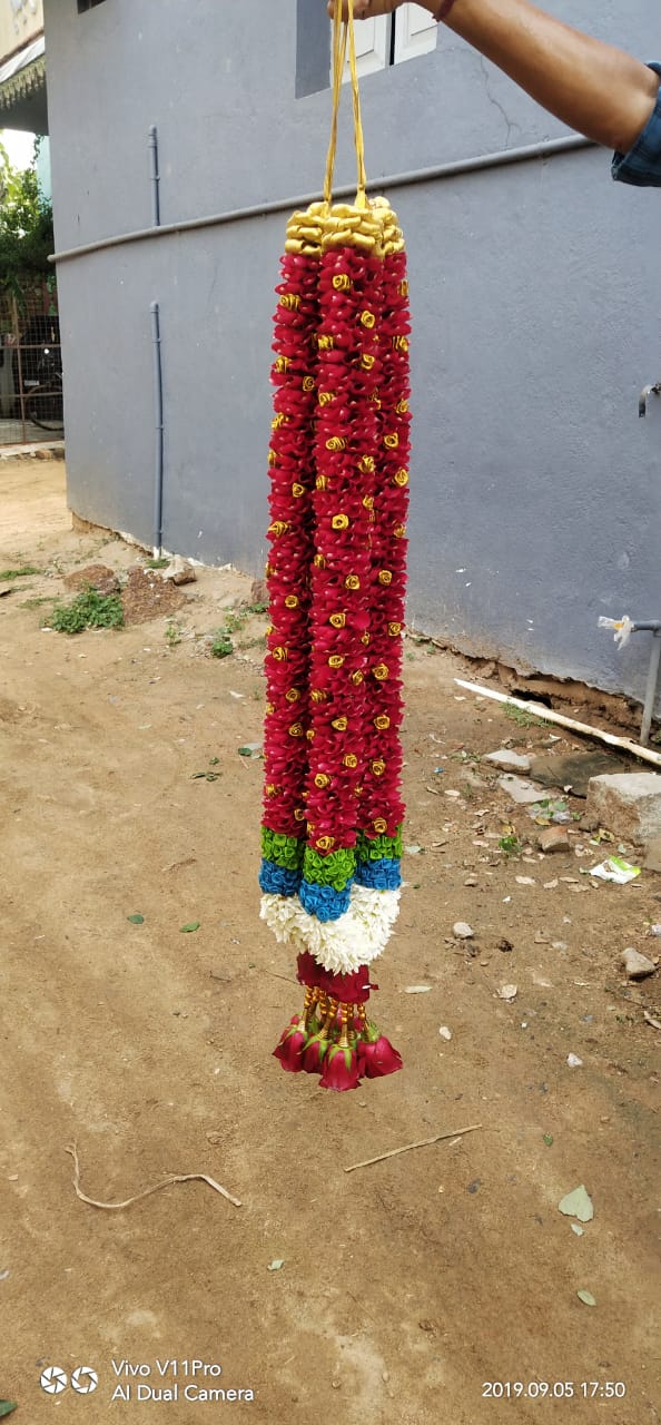 Red rose petals & gold small Rose dot malai