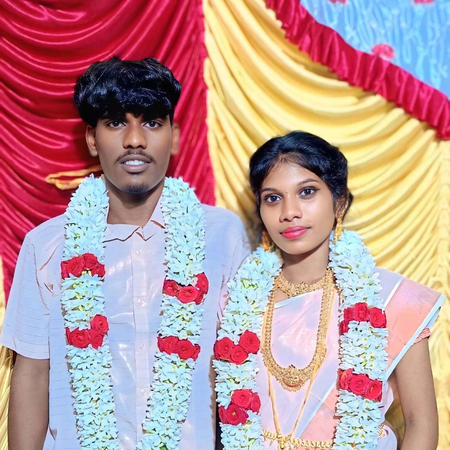 Sampanki & red rose malai 2 piece