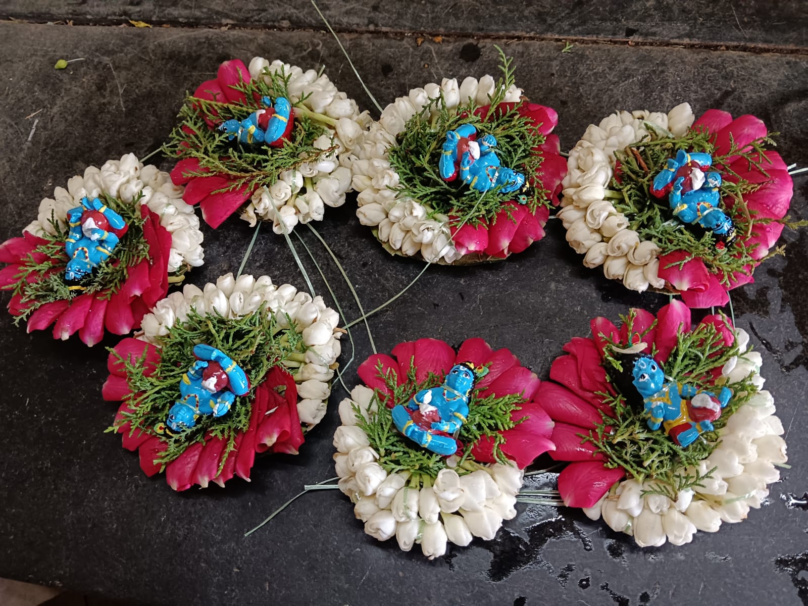 Krishna Bommai  5 & veni 3set