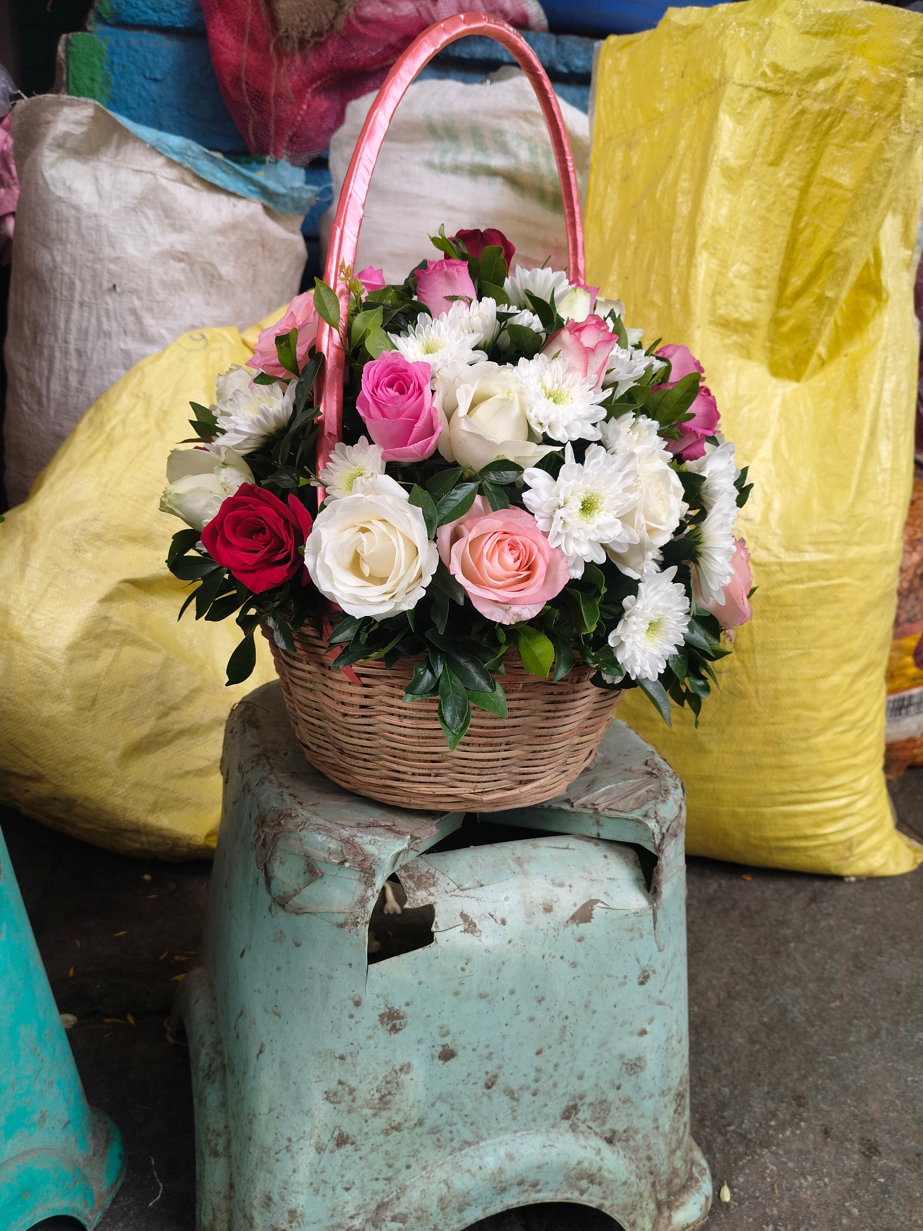 Koodai bouquet  Rose & gypsy green leaf